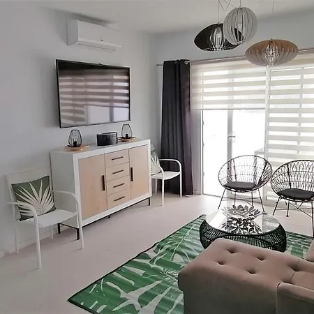 Casa Cactusa En Playa Blanca, Yaiza, Lanzarote 别墅 *